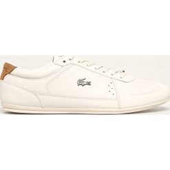 Lacoste - Buty. Białe sneakersy męskie Lacoste, z okrągłym noskiem, na sznurówki. W wyprzedaży za 439,90 zł.
