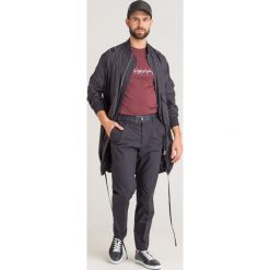 PARKA Emporio Armani. Szare płaszcze męskie Emporio Armani, m, bez wzorów, z materiału, bez kaptura. Za 1413,30 zł.