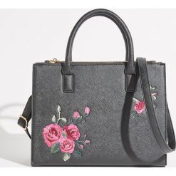 Torebki klasyczne damskie: Torba City bag z kwiatowym haftem - Czarny
