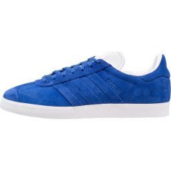Adidas Originals GAZELLE STITCH AND TURN Tenisówki i Trampki collegiate royal/footwear white. Niebieskie tenisówki damskie marki adidas Originals, z materiału. Za 449,00 zł.