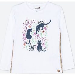 Coccodrillo - Longsleeve dziecięcy 92-122 cm. Białe bluzki dziewczęce COCCODRILLO, z nadrukiem, z dzianiny, z okrągłym kołnierzem, z długim rękawem, długie, bez kaptura. Za 49,90 zł.
