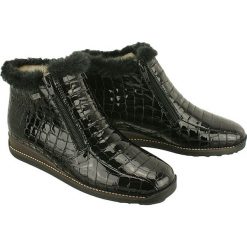 RIEKER 44263-00 TEX black, botki damskie. Czarne botki damskie Rieker, z wełny, bez obcasa, na zamek. Za 339,90 zł.