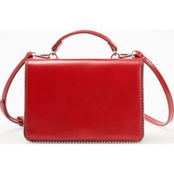 Torebka w stylu retro - Czerwony. Czerwone torebki klasyczne damskie Reserved. Za 119,99 zł.