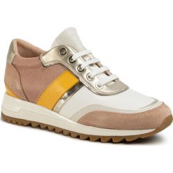 Sneakersy GEOX - D Tabelya A D02AQA 02211 C5Q1Z Dk Skin/White. Różowe półbuty damskie Geox, bez wzorów, z zamszu, bez obcasa, na płaskiej podeszwie, bez zapięcia. W wyprzedaży za 429,00 zł.