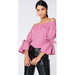 NA-KD Sukienka z odkrytymi ramionami - Pink. Różowe sukienki na komunię NA-KD, z odkrytymi ramionami. Za 40,95 zł.