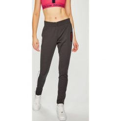 Calvin Klein Performance - Legginsy. Szare legginsy damskie Calvin Klein Performance, s, z bawełny. Za 399,90 zł.
