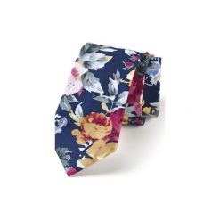 Krawat męski LETNIE KWIATY. Niebieskie krawaty męskie marki HisOutfit, w kwiaty, z materiału. Za 129,00 zł.