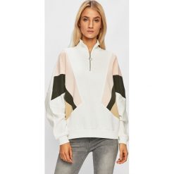 Tally Weijl - Bluza. Białe bluzy damskie TALLY WEIJL, s, z nadrukiem, z bawełny, bez rękawów, bez kaptura. W wyprzedaży za 79,90 zł.