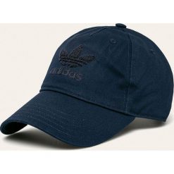 Adidas Originals - Czapka. Niebieskie czapki męskie adidas Originals, bez wzorów, z bawełny. Za 99,90 zł.