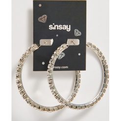 Kolczyki koła - Jasny szary. Szare kolczyki damskie Sinsay. Za 15,00 zł.