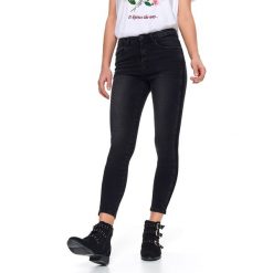 Spodnie damskie skinny z lampasem. Szare spodnie damskie Top Secret, na wiosnę, s, bez wzorów. W wyprzedaży za 89,99 zł.