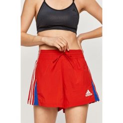 Adidas Performance - Szorty. Czerwone spodenki sportowe damskie adidas Performance, s, z aplikacjami, z poliesteru, sportowe. Za 149,90 zł.