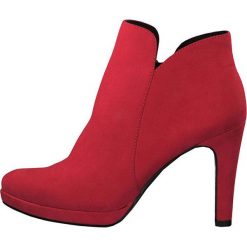 Tamaris Botki damskie 1-1-25316-23-515 Lipstick (rozmiar 40). Botki damskie Tamaris, z zamszu, bez obcasa, bez zapięcia. Za 251,00 zł.