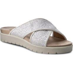 Klapki IGI&CO - 7808500 Bianco. Szare klapki damskie IGI&CO, bez wzorów, z tworzywa sztucznego, bez obcasa. W wyprzedaży za 149,00 zł.