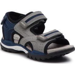 Sandały GEOX - J Borealis B. D J920RD 000CE C0244 S Grey/Blue. Szare sandały chłopięce Geox, z materiału. W wyprzedaży za 179,00 zł.