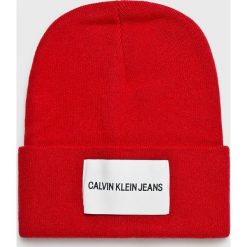 Calvin Klein Jeans - Czapka. Czerwone czapki męskie marki Calvin Klein Jeans, na zimę, z nadrukiem, z wiskozy. Za 179,90 zł.