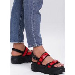 Czerwone Sandały Flamenco. Czerwone sandały damskie vices, bez wzorów, bez obcasa, na płaskiej podeszwie, bez zapięcia. Za 69,99 zł.