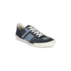 Buty Kickers JEXPLORE. Niebieskie trampki męskie Kickers, bez wzorów, bez zapięcia. Za 383,20 zł.