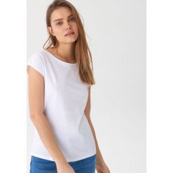 T-shirt z ażurową wstawką - Biały. Białe t-shirty damskie House, s, bez wzorów, bez kołnierzyka. Za 29,99 zł.