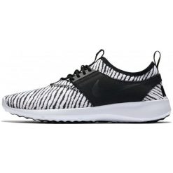 Nike Buty Women's Juvenate Se Shoe 40.5. Szare buty damskie do fitnessu marki Nike, z gumy. W wyprzedaży za 299,00 zł.