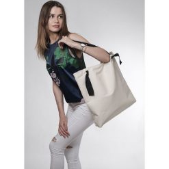 Torebki klasyczne damskie: torba White Ribbon
