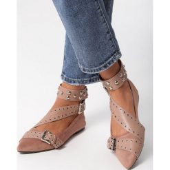Różowe Balerinki Bumper. Różowe baleriny damskie Born2be, bez wzorów, glamour, bez obcasa, na płaskiej podeszwie. Za 79,99 zł.