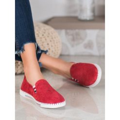 Czerwone trampki ze skÓry. Czerwone trampki i tenisówki damskie FILIPPO, bez wzorów, ze skóry, bez zapięcia. Za 139,00 zł.