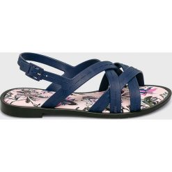Melissa - Sandały. Niebieskie klapki damskie marki Melissa, bez wzorów, z gumy, bez obcasa, na szpilce. Za 389,90 zł.