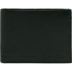 Calvin Klein - Portfel skórzany + brelok. Czarne portfele męskie Calvin Klein. W wyprzedaży za 279,90 zł.