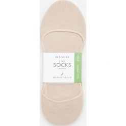 Skarpetki balerinki 3 pack - Kremowy. Białe skarpetki damskie Reserved, bez wzorów. W wyprzedaży za 19,99 zł.
