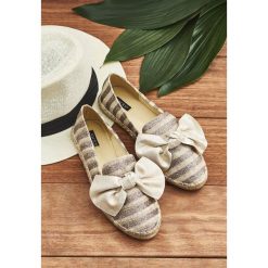 Beżowe Espadryle Combinability. Brązowe espadryle damskie Renee, w paski, bez obcasa. Za 69,99 zł.