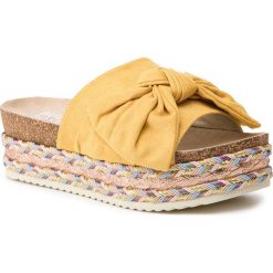 Espadryle BULLBOXER - 886014F1T Old Yellow. Żółte espadryle damskie marki Bullboxer, z aplikacjami, z tworzywa sztucznego, bez obcasa. Za 189,00 zł.
