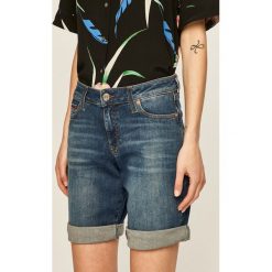 Tommy Jeans - Szorty jeansowe. Niebieskie szorty damskie Tommy Jeans, bez wzorów, z elastanu, casualowe. W wyprzedaży za 239,90 zł.