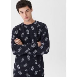 Bluza z nadrukiem all over - Granatowy. Niebieskie bluzy męskie House, s, z nadrukiem, bez kołnierzyka, bez rękawów, bez kaptura. Za 59,99 zł.
