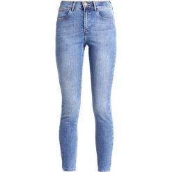 Rurki damskie: Wrangler BODY BESPOKE Jeans Skinny Fit best blue