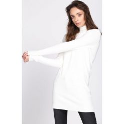 Biała Tunika Synonymous. Białe tuniki damskie marki Born2be, uniwersalny, prążkowane, ze stójką. Za 24,99 zł.