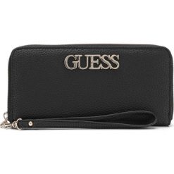 Guess Uptown Chic Large Portfel Czarny. Czarne portfele damskie Guess, z aplikacjami, z materiału. Za 283,95 zł.