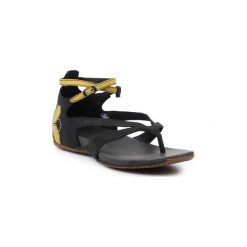 Sandały Merrell Sandały Lotta J46292. Czarne sandały damskie marki Merrell, bez wzorów, bez obcasa, bez zapięcia. Za 131,56 zł.