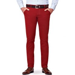 Spodnie Rude Chino Tommy. Czerwone spodnie męskie LANCERTO, na co dzień, s, bez wzorów, z elastanu, casualowe. Za 299,90 zł.