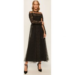 Red Valentino - Sukienka. Czarne sukienki damskie Red Valentino, bez wzorów, z poliesteru, z golfem, z długim rękawem, długie, midi, rozkloszowane. Za 3999,00 zł.