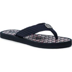 Japonki TOMMY HILFIGER - Flat Beach Sandal Monogram FW0FW04372 Midnight 403. Niebieskie klapki damskie TOMMY HILFIGER, bez wzorów, z tworzywa sztucznego, bez obcasa. W wyprzedaży za 139,00 zł.