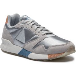 Sneakersy LE COQ SPORTIF - Omega X Sport 1820074 Galet/Blue Shadow. Szare półbuty damskie le coq sportif, na co dzień, bez wzorów, ze skóry, sportowe, bez obcasa, na płaskiej podeszwie, bez zapięcia. W wyprzedaży za 279,00 zł.