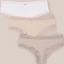 Bawełniane majtki 3 pack - Beżowy. Brązowe majtki damskie Reserved, s, z bawełny. W wyprzedaży za 29,99 zł.