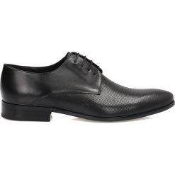 Czarne półbuty męskie. Czarne buty wizytowe męskie Kazar, do pracy, z aplikacjami, ze skóry, klasyczne, bez zapięcia. Za 449,00 zł.