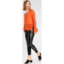 Swetry klasyczne damskie: Moves NILLY Sweter autumn maple