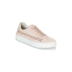 Buty Bullboxer PARETE. Różowe trampki i tenisówki damskie marki Bullboxer, bez wzorów, bez zapięcia. Za 279,20 zł.