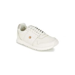 Buty Faguo OLIVE. Białe trampki i tenisówki damskie marki Faguo, bez wzorów, bez zapięcia. Za 351,20 zł.