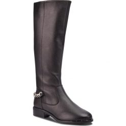 Oficerki STEVE MADDEN - Rain Boot SM11000180-03001-017 Black Leather. Czarne kozaki damskie Steve Madden, ze skóry ekologicznej, bez obcasa, na obcasie, bez zapięcia. W wyprzedaży za 509,00 zł.