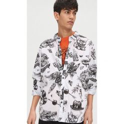 Koszula z kolekcji Ink Ready - Biały. Białe koszule męskie Cropp, xl, bez wzorów, bez kołnierzyka, bez rękawów. Za 59,99 zł.