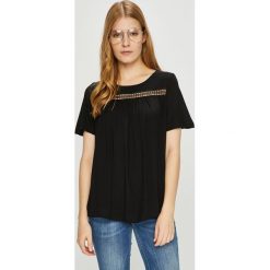 Vero Moda - Top. Czarne topy damskie marki Vero Moda, s, z wiskozy, z okrągłym kołnierzem. W wyprzedaży za 49,90 zł.